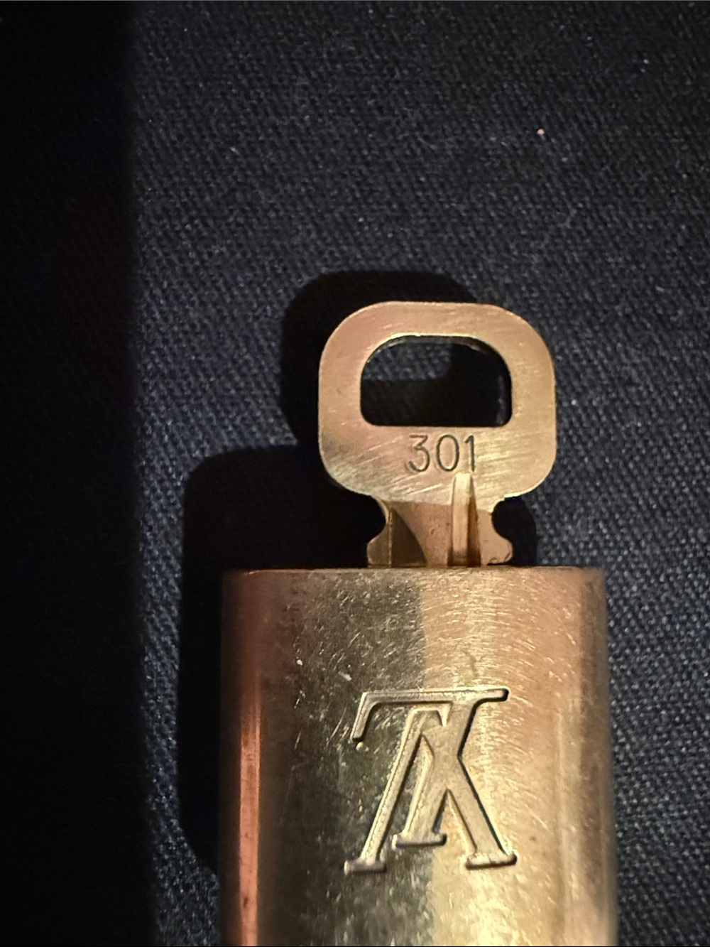 Louis Vuitton Lock and Key # 301 - Picture 2 of 2